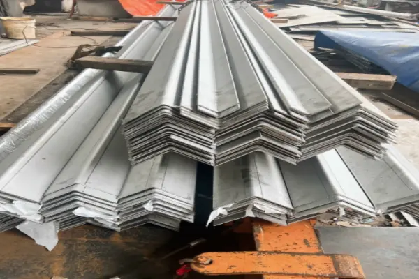 Thanh V4 inox 304